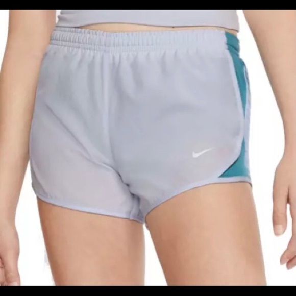 Nike Girls Tempo Running Shorts NWT - Picture 1 of 10